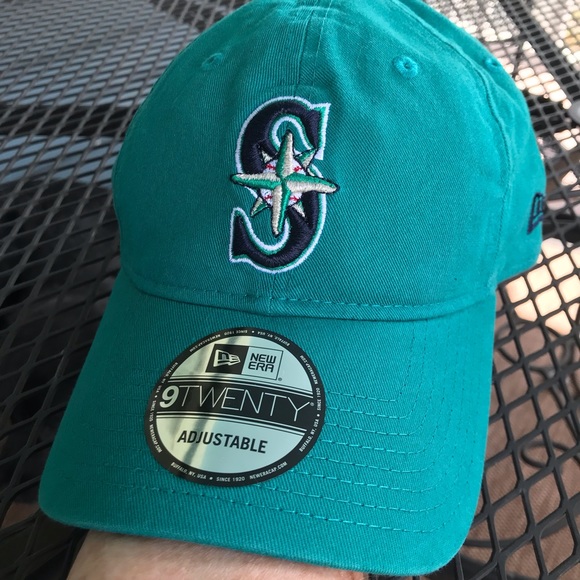 Genuine Merchandise Other - NWT🧢SEATTLE MARINERS Baseball Cap